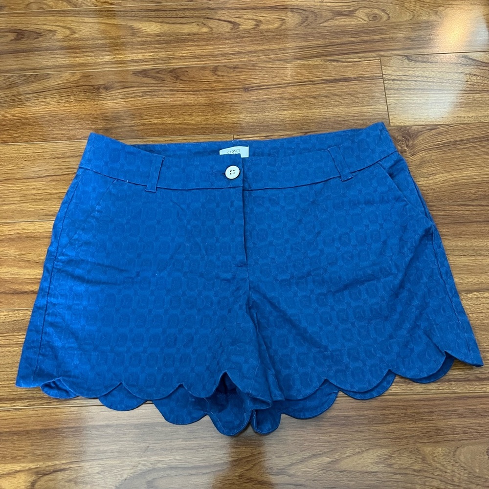 Crown & Ivy scalloped shorts